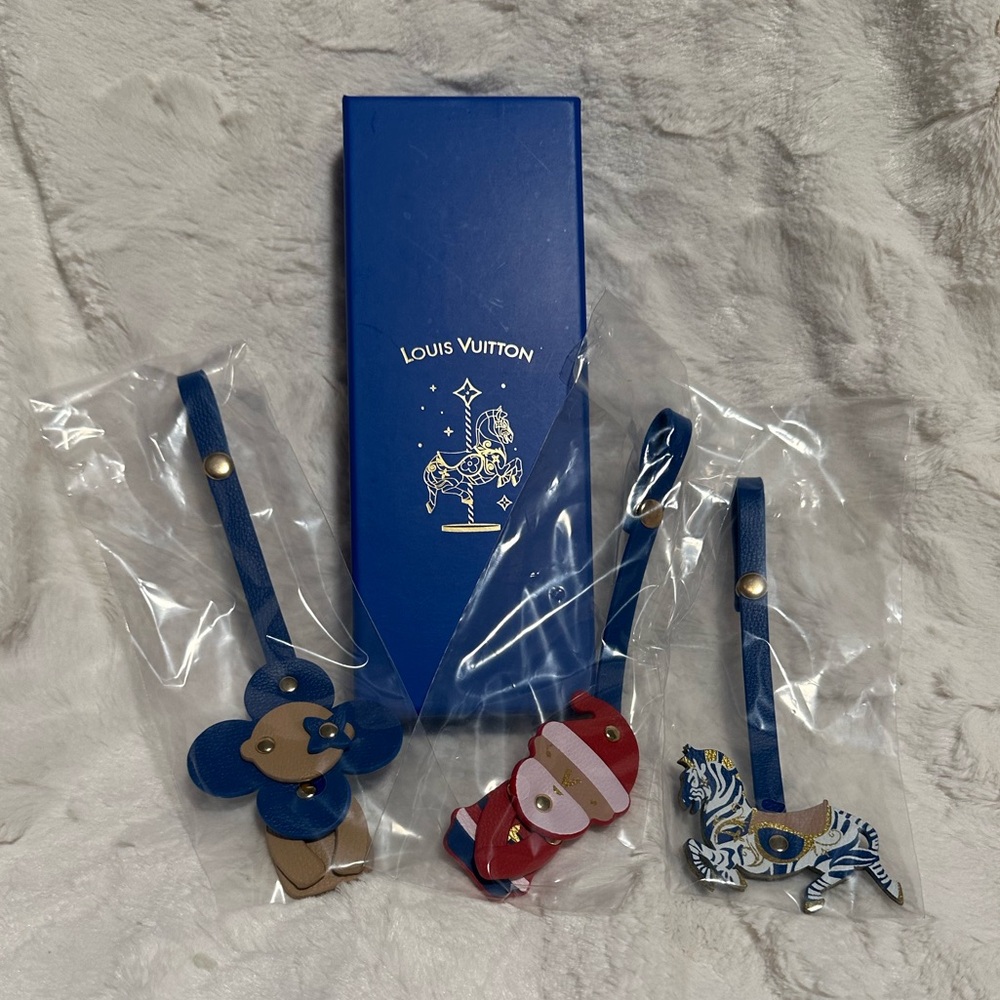 Louis Vuitton Novelty Carousel Vivienne 2024 Holiday Bag Charms